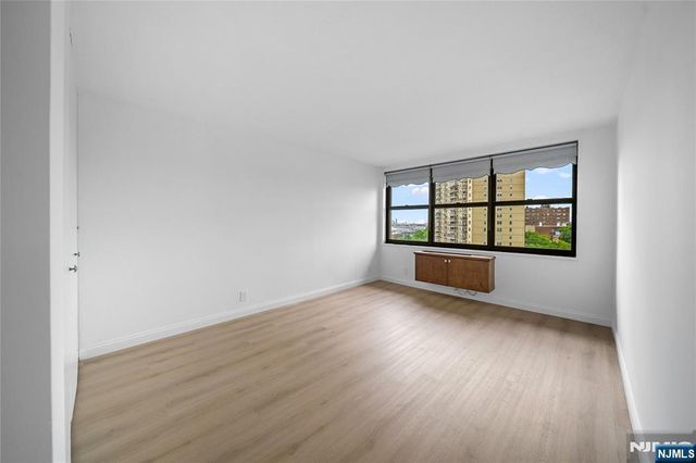 7000 Kennedy Boulevard 25F, Guttenberg, NJ 07093