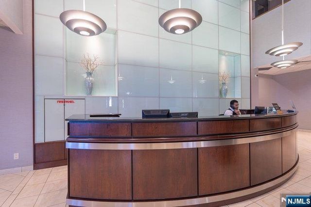 7000 Kennedy Boulevard 25F, Guttenberg, NJ 07093