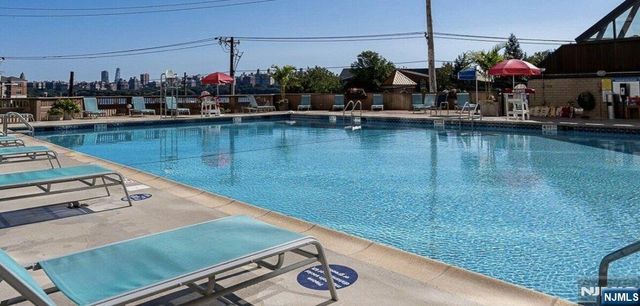 7000 Kennedy Boulevard 25F, Guttenberg, NJ 07093