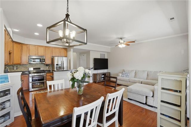 216 Ashton DR, Yorktown, VA 23690