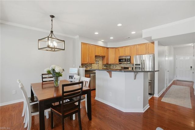 216 Ashton DR, Yorktown, VA 23690