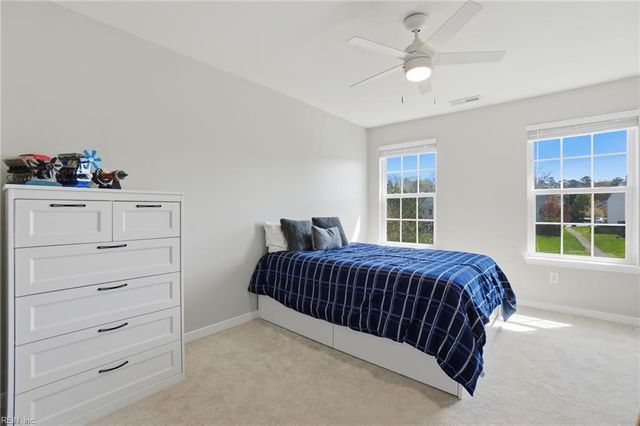 216 Ashton DR, Yorktown, VA 23690