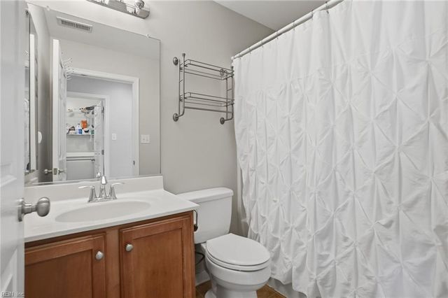 216 Ashton DR, Yorktown, VA 23690