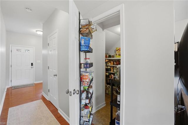 216 Ashton DR, Yorktown, VA 23690