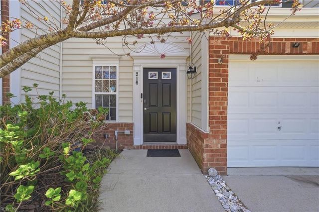 216 Ashton DR, Yorktown, VA 23690
