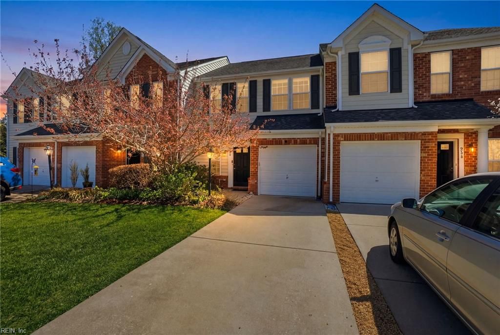 216 Ashton DR, Yorktown, VA 23690