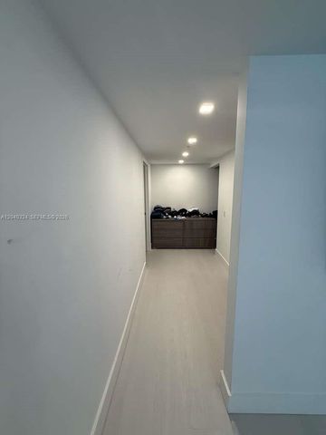 41 SE 5th Street 1708, Miami, FL 33131