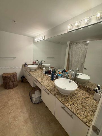 41 SE 5th Street 1708, Miami, FL 33131