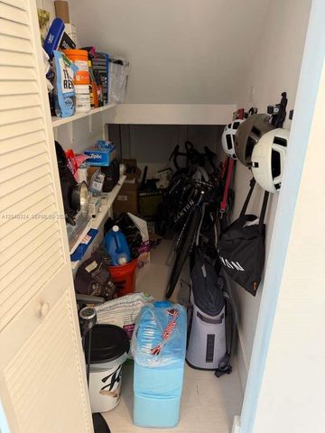 41 SE 5th Street 1708, Miami, FL 33131