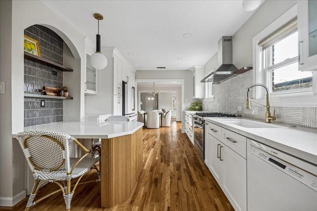 1706 W Main Street, Houston, TX 77098