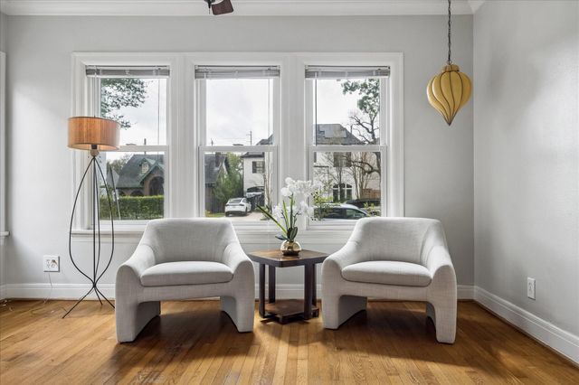 1706 W Main Street, Houston, TX 77098