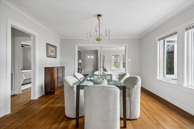 1706 W Main Street, Houston, TX 77098