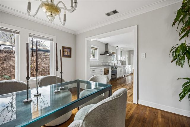 1706 W Main Street, Houston, TX 77098