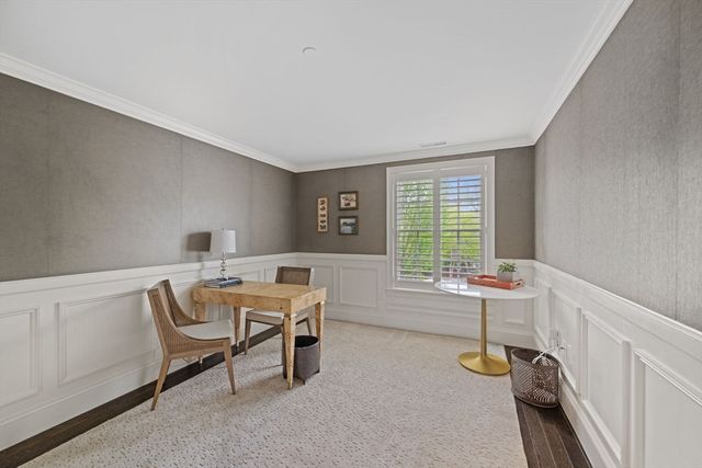 29 Woodmere Dr 29, Milton, MA 02186