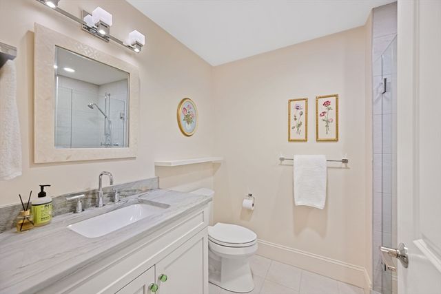 29 Woodmere Dr 29, Milton, MA 02186