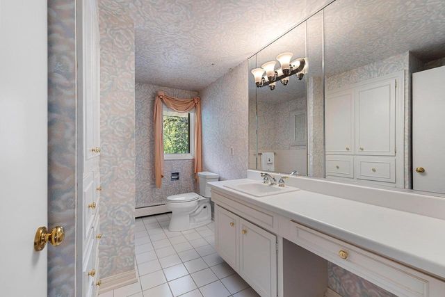 115 LITTLE SWISS PLACE, Green Bay, WI 54302