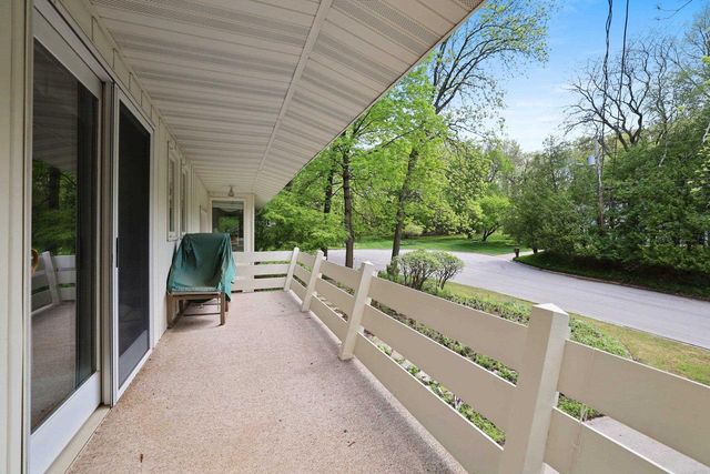 115 LITTLE SWISS PLACE, Green Bay, WI 54302