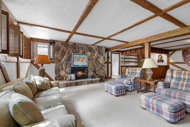 115 LITTLE SWISS PLACE, Green Bay, WI 54302