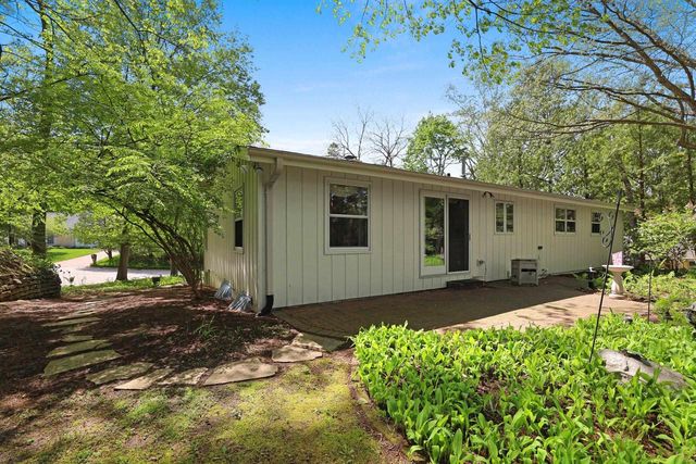 115 LITTLE SWISS PLACE, Green Bay, WI 54302