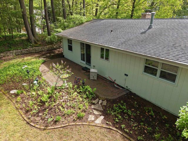 115 LITTLE SWISS PLACE, Green Bay, WI 54302