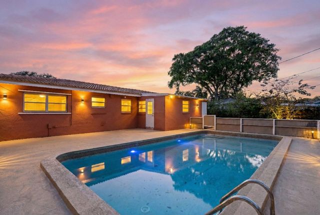 545 Flagler Boulevard, West Palm Beach, FL 33403