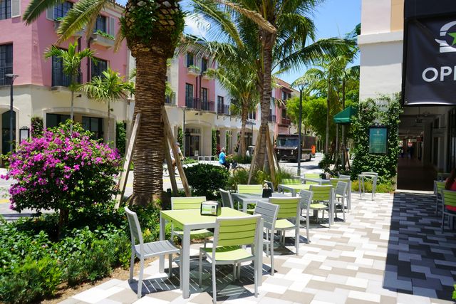 545 Flagler Boulevard, West Palm Beach, FL 33403