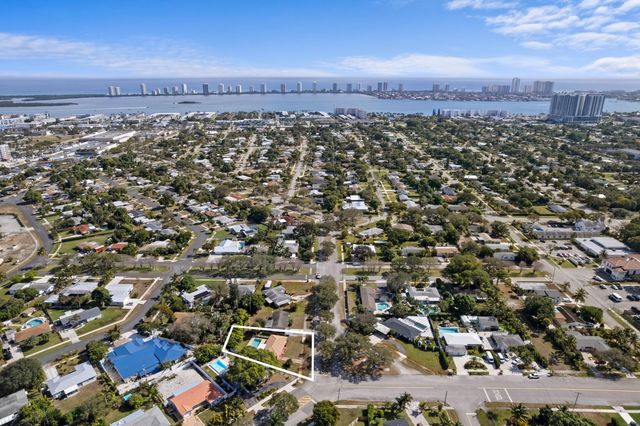 545 Flagler Boulevard, West Palm Beach, FL 33403