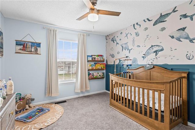 702 NW Eagle Drive, Grain Valley, MO 64029