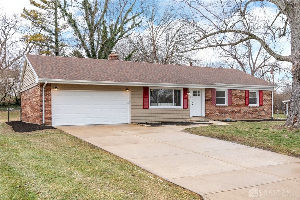 225 S Main Street, Centerville, OH 45458