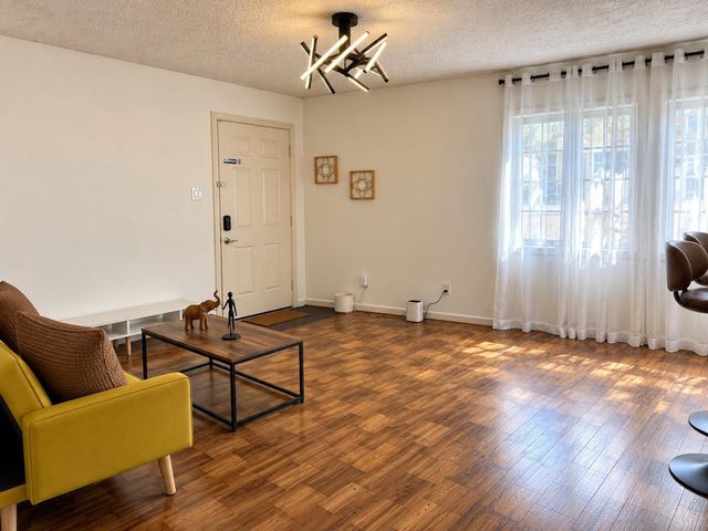 5238 Arboles Drive F, Houston, TX 77035