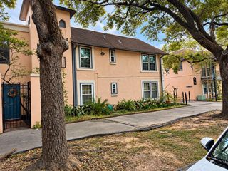 5238 Arboles Drive F, Houston, TX 77035