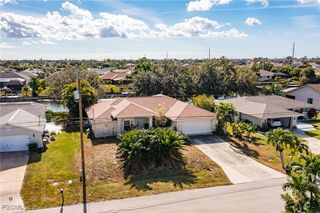 126 SE 16th TER, Cape Coral, FL 33990
