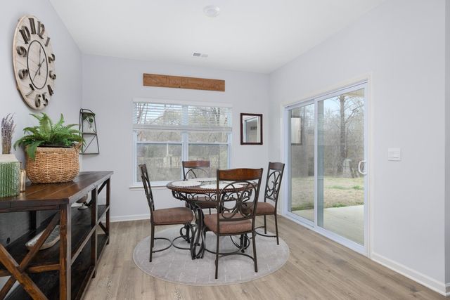 525 WINDEMERE LOOP, Oakland, TN 38060