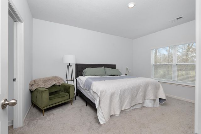 525 WINDEMERE LOOP, Oakland, TN 38060