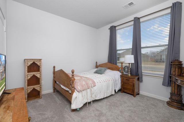 525 WINDEMERE LOOP, Oakland, TN 38060