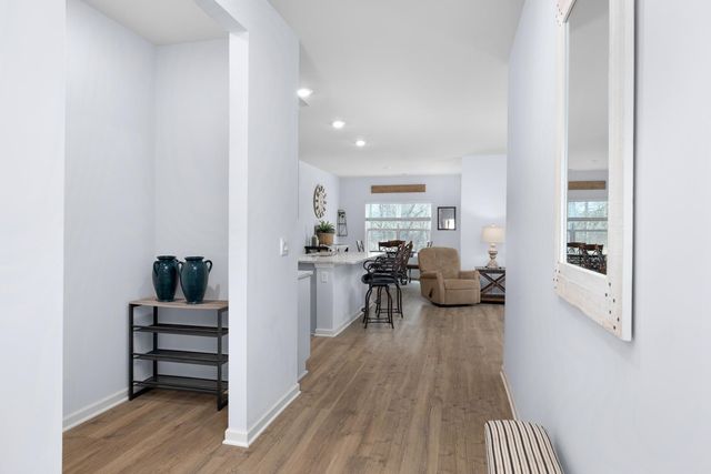 525 WINDEMERE LOOP, Oakland, TN 38060