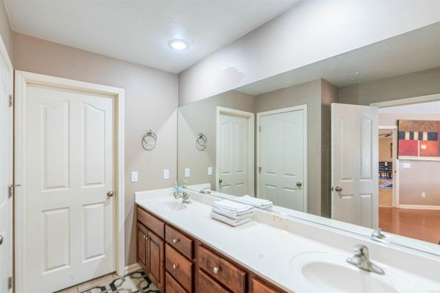 4801 Lonoke Lane, Jonesboro, AR 72401