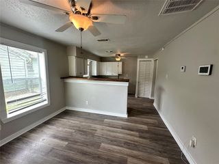 4611 Bradshaw Street, Dallas, TX 75215