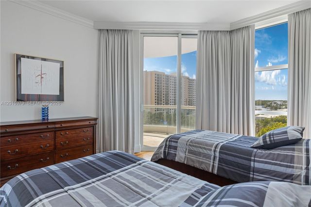 16047 Collins Ave 704, Sunny Isles Beach, FL 33160