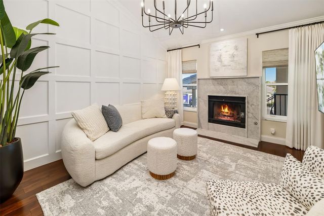 2195 HARBOURSIDE DRIVE 404, Longboat Key, FL 34228