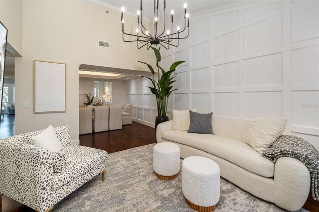 2195 HARBOURSIDE DRIVE 404, Longboat Key, FL 34228