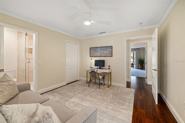 2195 HARBOURSIDE DRIVE 404, Longboat Key, FL 34228