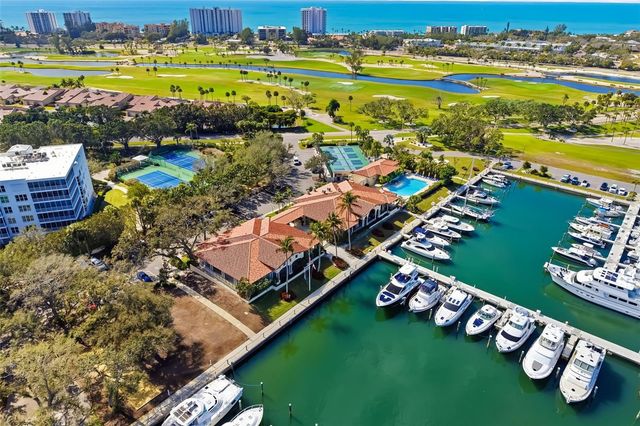 2195 HARBOURSIDE DRIVE 404, Longboat Key, FL 34228