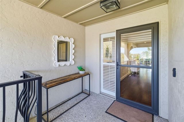 2195 HARBOURSIDE DRIVE 404, Longboat Key, FL 34228