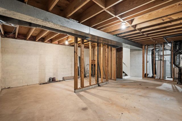 1940 Dupont Avenue S, Minneapolis, MN 55403