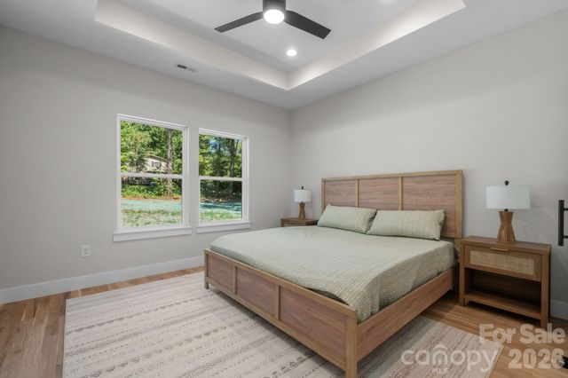 718 W 1st Street, Newton, NC 28658