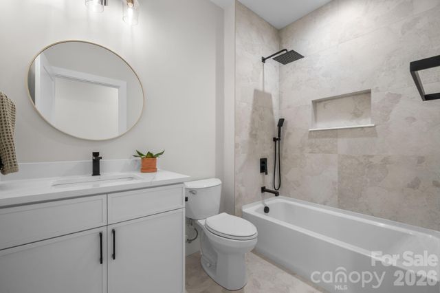 718 W 1st Street, Newton, NC 28658