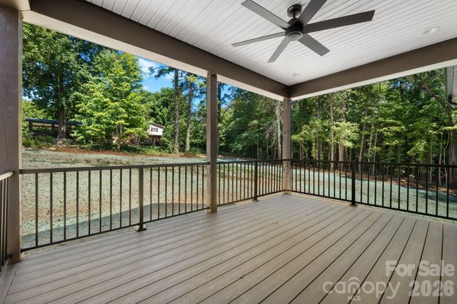 718 W 1st Street, Newton, NC 28658