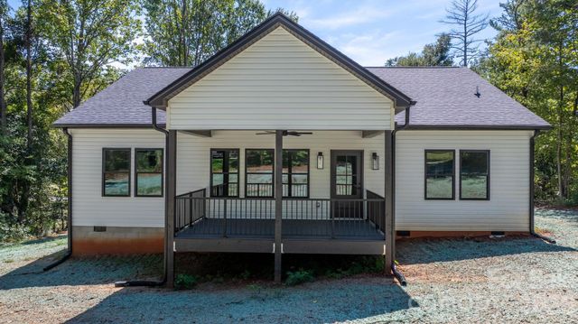 718 W 1st Street, Newton, NC 28658