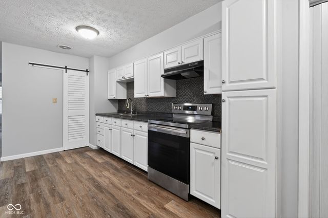 1260 Lincoln Drive, Noblesville, IN 46060